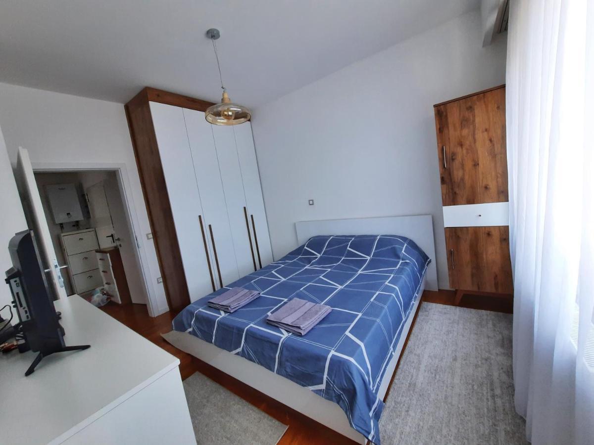Luxury Sky View Apartment Pristina Exterior foto
