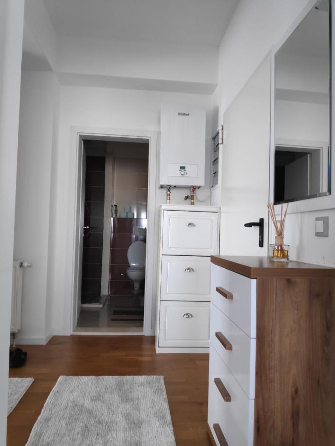 Luxury Sky View Apartment Pristina Exterior foto